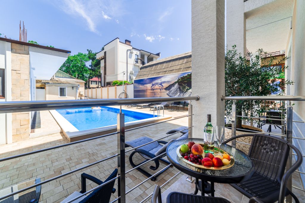 Blue Marlin — Двухместный номер с 1 кроватью комфорт с видом на бассейн