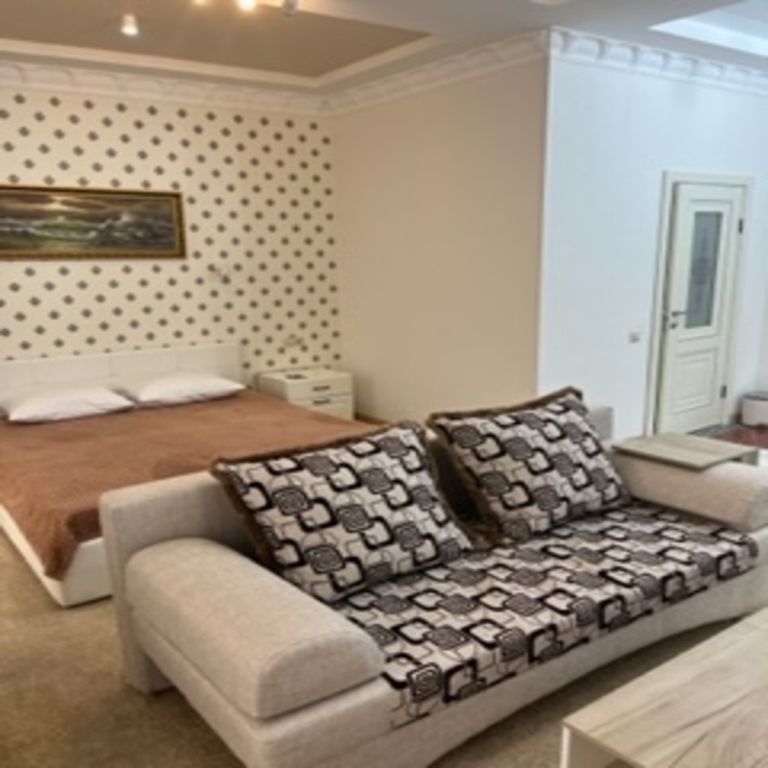 Рафаель — Семейный номер люкс-студия