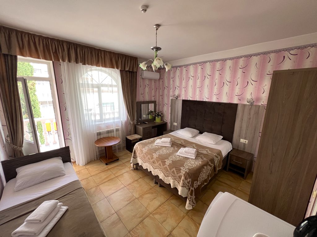 Десятка — Трёхместный номер стандарт