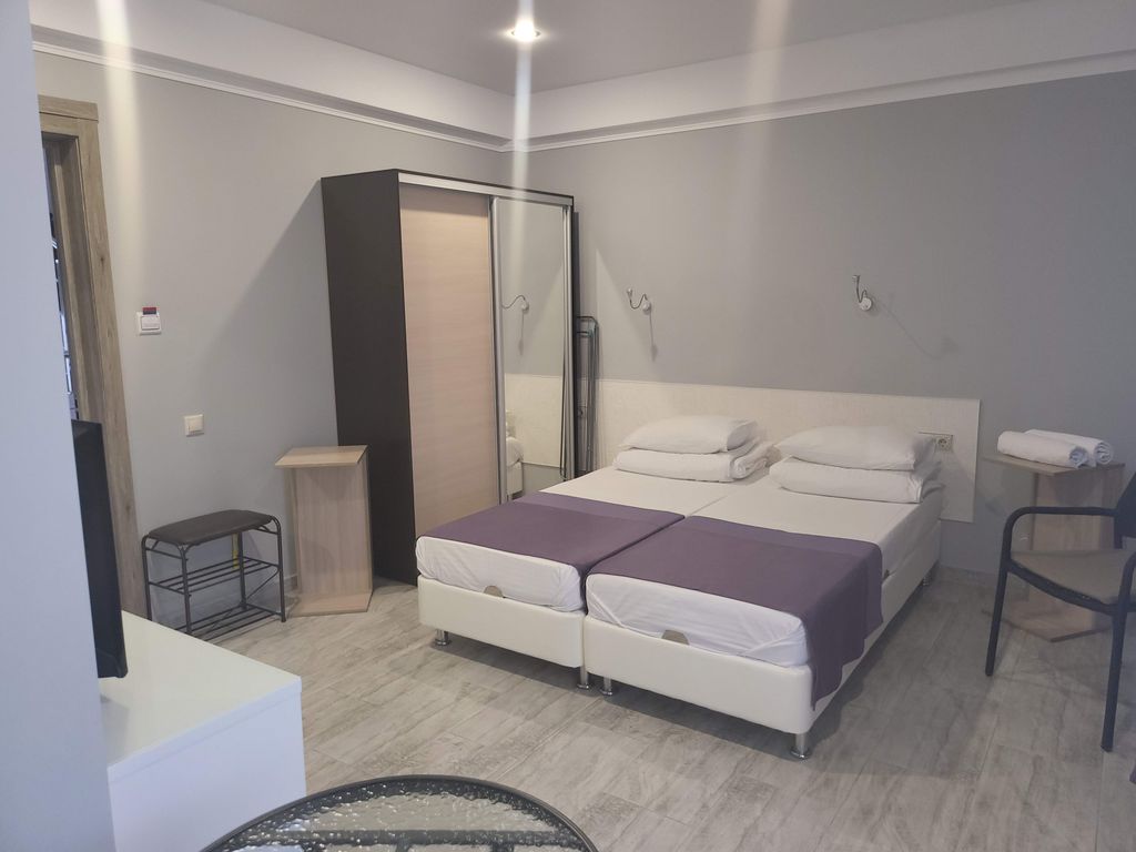 GB — Двухместный номер с 1 кроватью с дополнительной кроватью