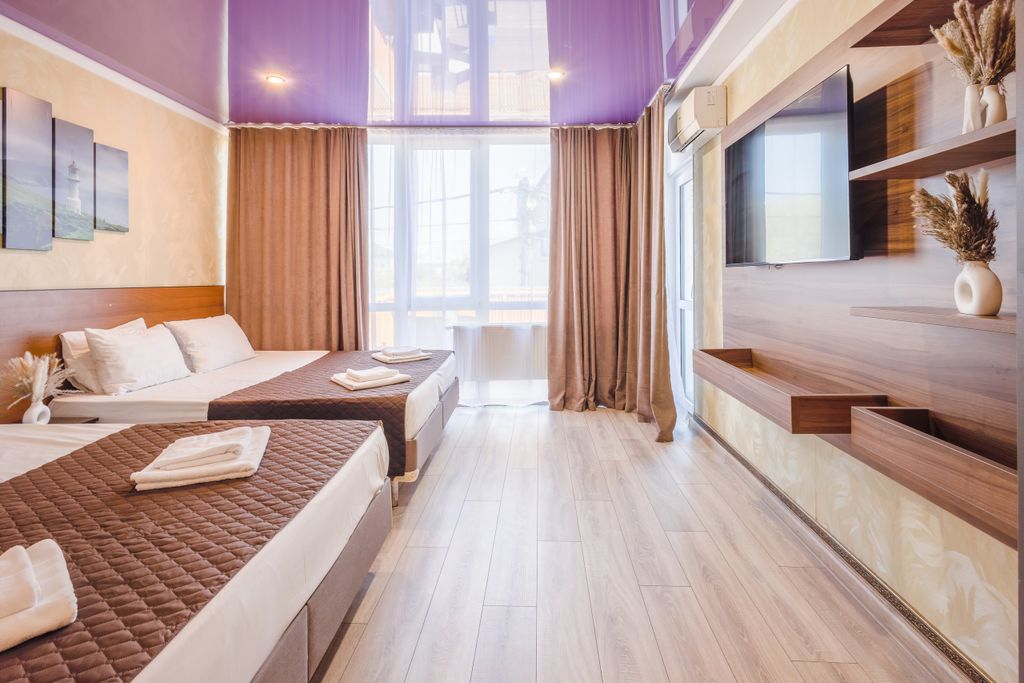 Еlion — Трёхместный номер De Luxe с собственной террасой