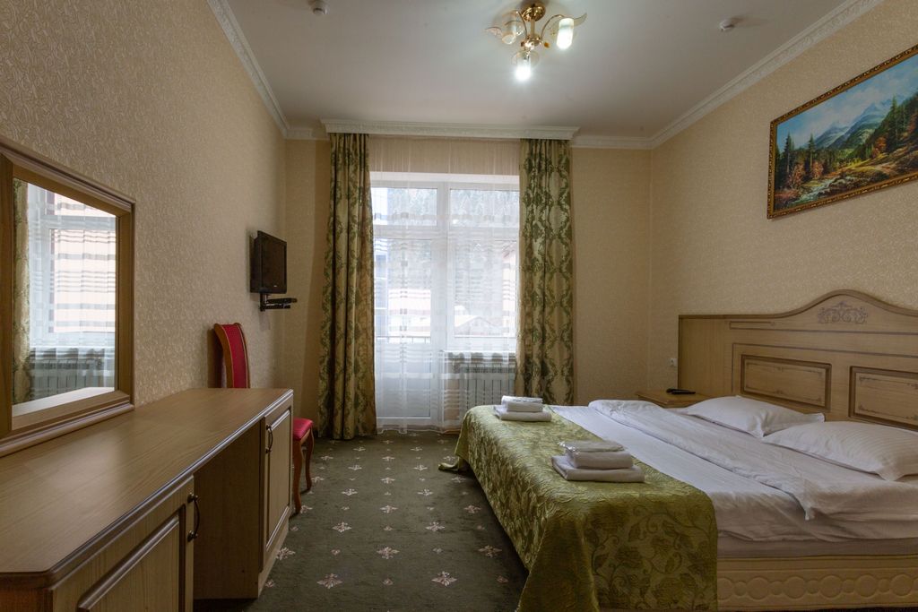 Кураж — Двухместный номер с 1 кроватью стандарт с балконом