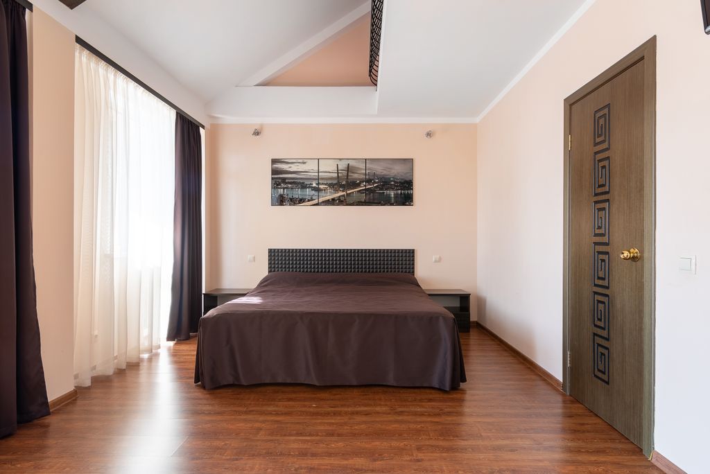 Сибирское подворье — Четырёхместный номер люкс гранд