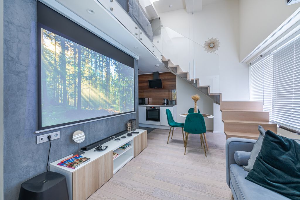 Смарт Хай Тек — Апартаменты двухуровневый смарт хост hi-tech