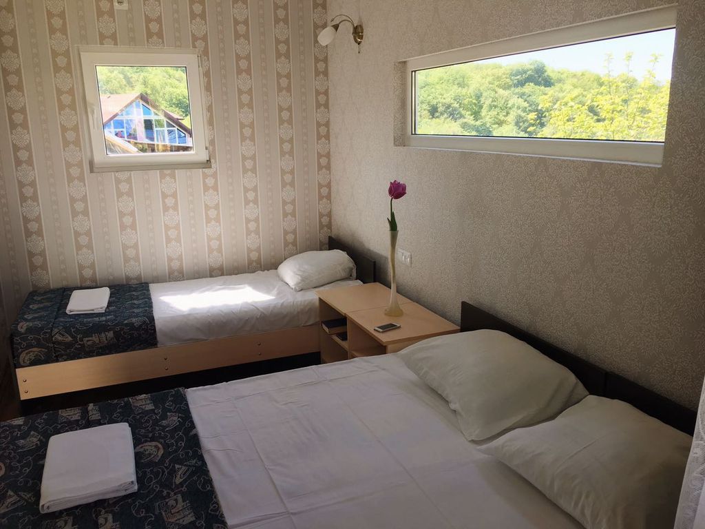 Зеленая горка — Трёхместный номер стандарт с видом на море