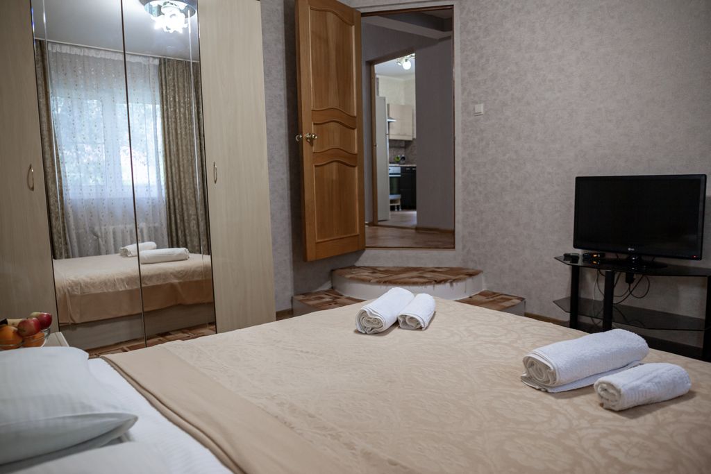 На Грибоедова — 2-х комнатный апартамент