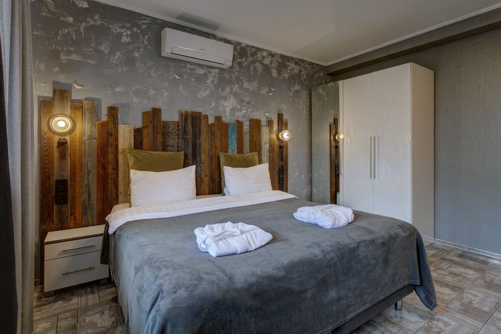 Апарт 64 — Апартаменты стандарт-комфорт с балконом