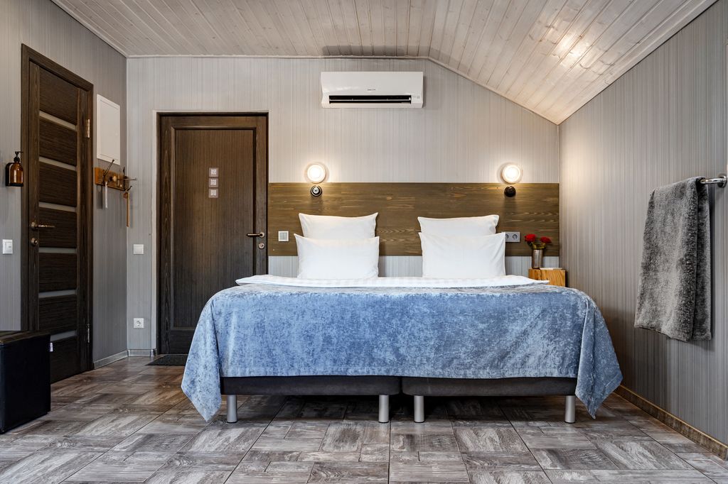 Апарт 64 — Апартаменты мансарда