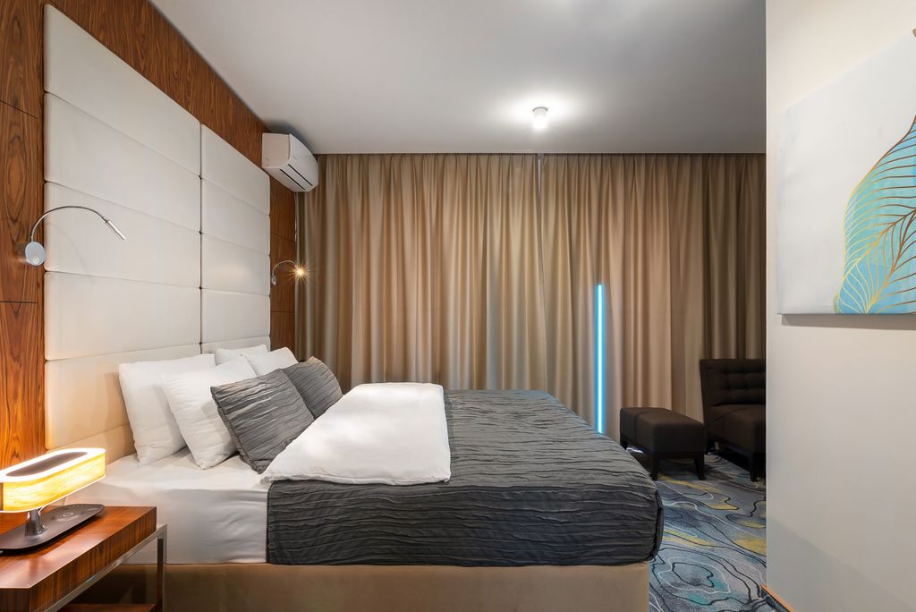 V Hotel & Rooftop lounge — Двухместный номер с 1 кроватью улучшенный с видом на город