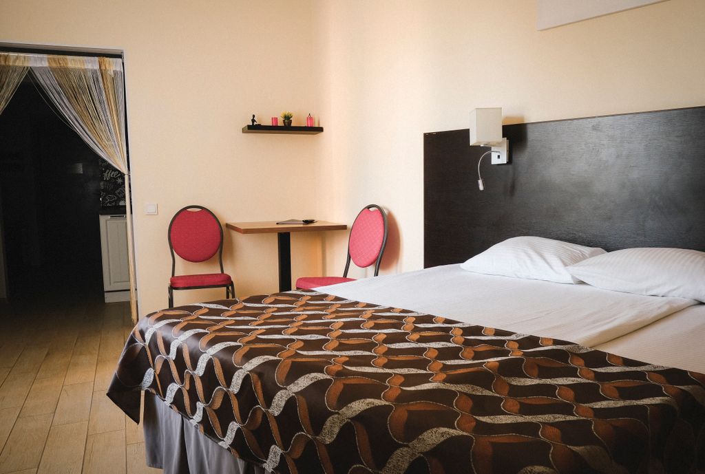 Круиз & Кафе — Апартаменты дабл