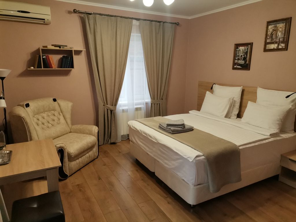 У Юли — Двухместный номер с 1 кроватью Люкс 2