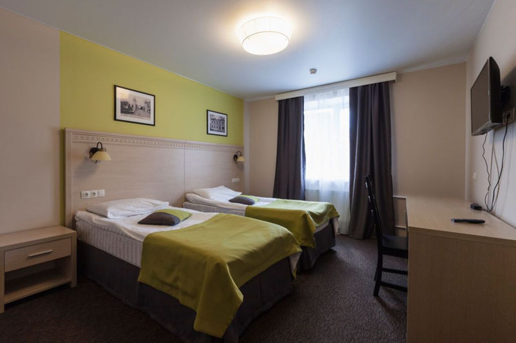 Приорат — Двухместный номер с 2 отдельными кроватями стандарт с видом на город