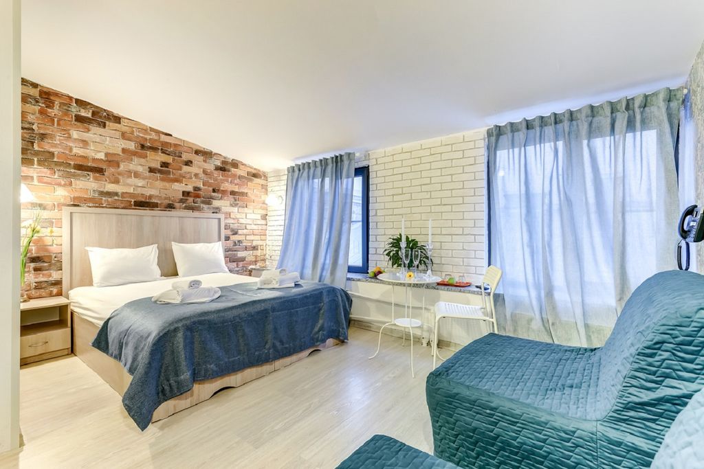 Асгард — Трёхместный номер на мансарде