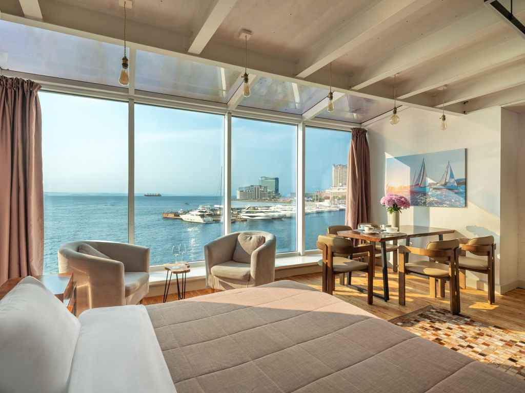 VVO Apartments — Апартаменты студия