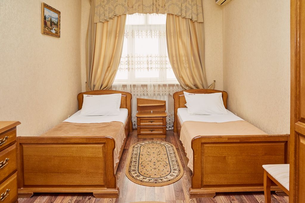 Тархо — Двухместный номер с 2 отдельными кроватями улучшенный