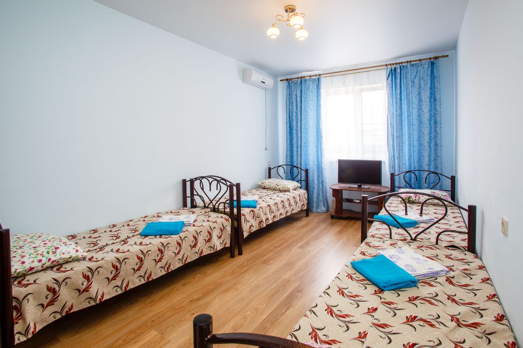 Хуторская 69 — Четырёхместный номер стандарт