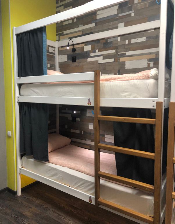 Рокет — Многоместный смешанный номер Кровать в общем 6-местном номере для мужчин и женщин