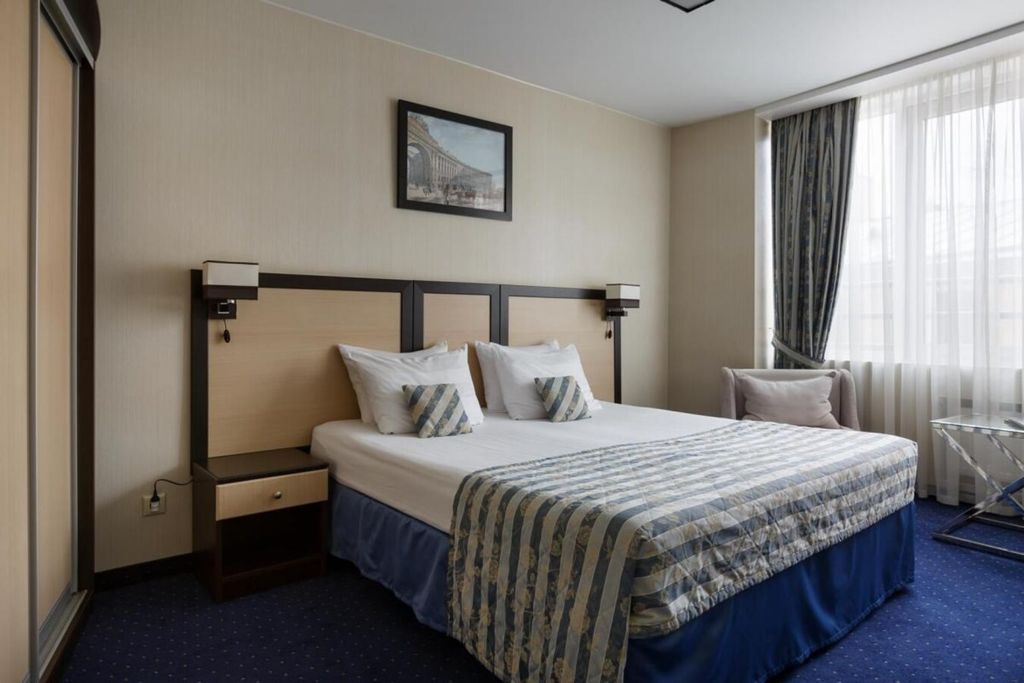 Статский Советник на Загородном — Семейный номер комфорт