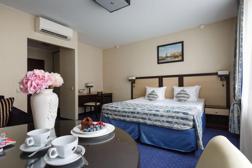 Статский Советник на Загородном — Семейный номер люкс