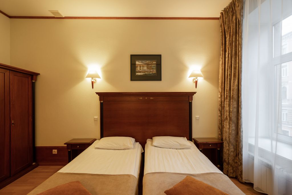 Кристофф — Двухместный номер с 2 отдельными кроватями улучшенный