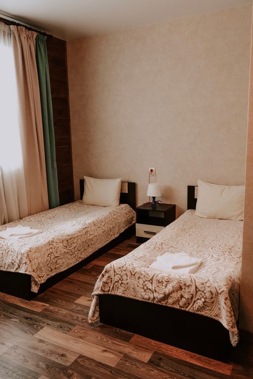 Артотель — Двухместный номер с 2 отдельными кроватями повышенной комфортности с двумя раздельными кроватями