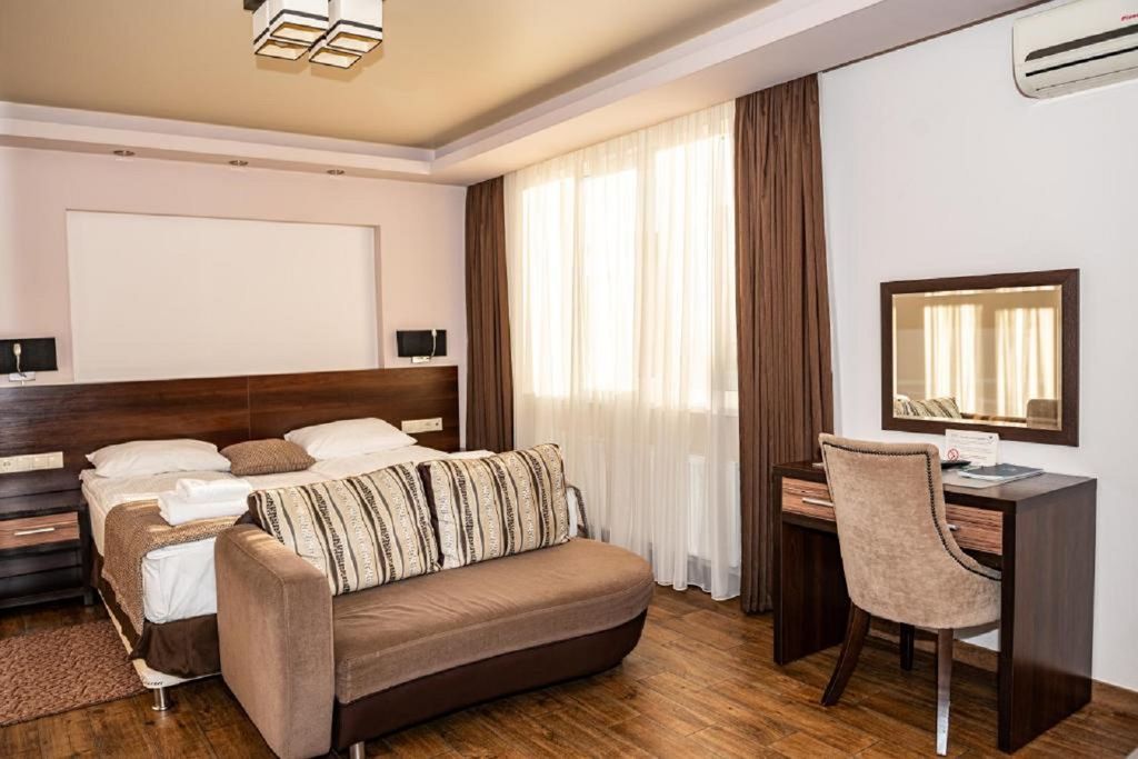 Черное море — Двухместный номер с 1 кроватью  Комфорт с 1 кроватью и балконом