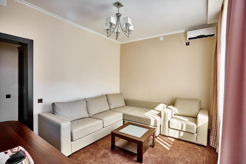 Черное море — Семейный номер Улучшенный люкс