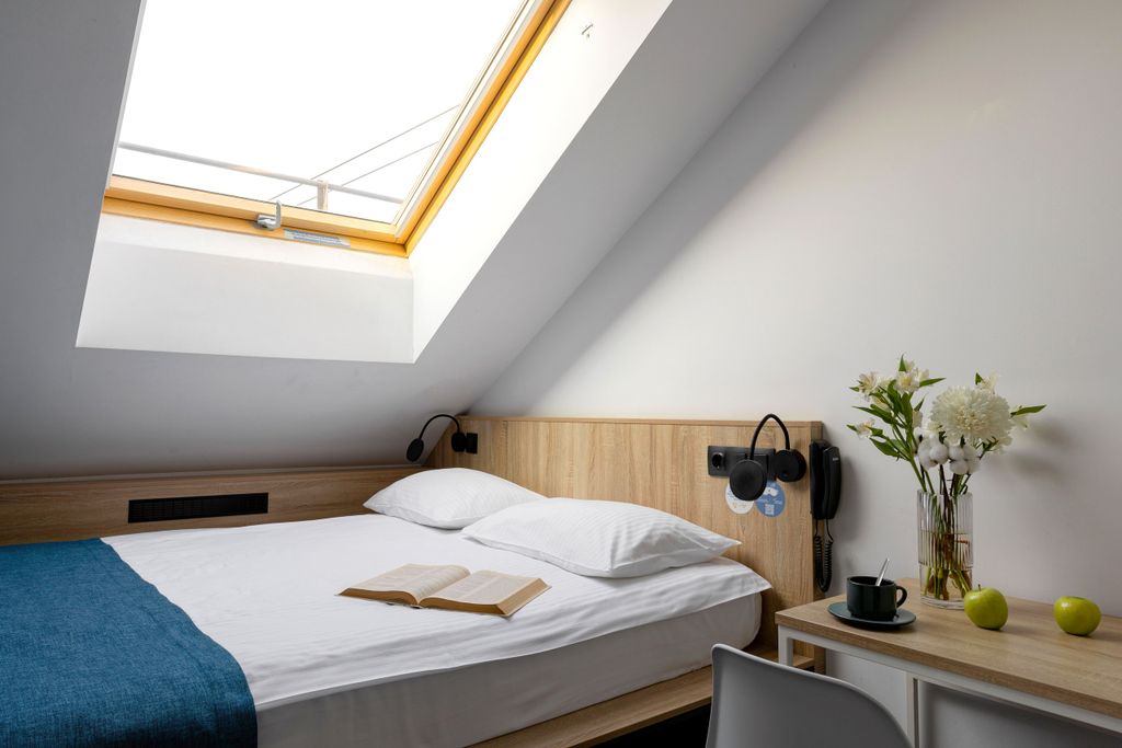 izzzi у Гостиного двора — Двухместный номер с 1 кроватью Mansarda smart с кондиционером