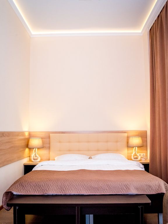 Интер Сити — Двухместный номер с 1 кроватью Улучшенный двух местный номер с одной двухспальной кроватью