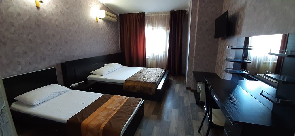 Самара — Трёхместный номер С 2х спальной и 1 спальной кроватями