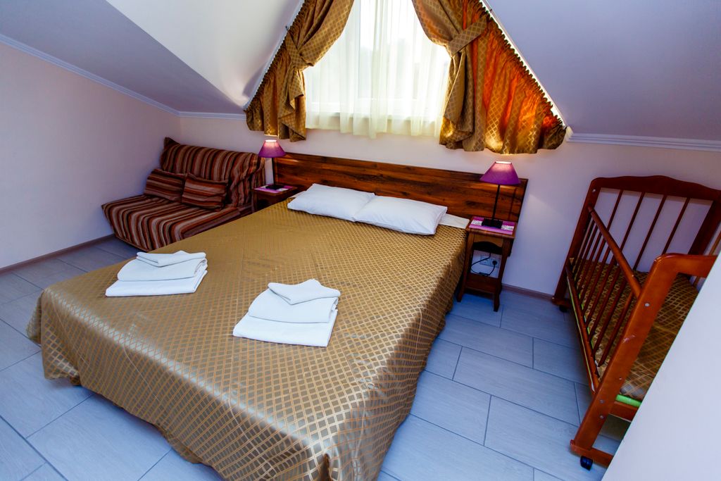 Варвара — Апартаменты с кухней, мансарда