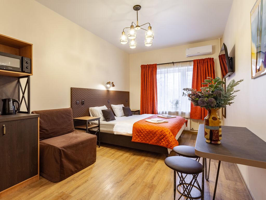 Руссо Туристо — Трёхместный номер номер-студия трехместный