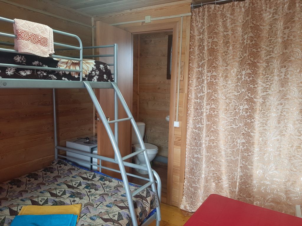 Фараонова дача — Трёхместный номер стандарт с видом на горы