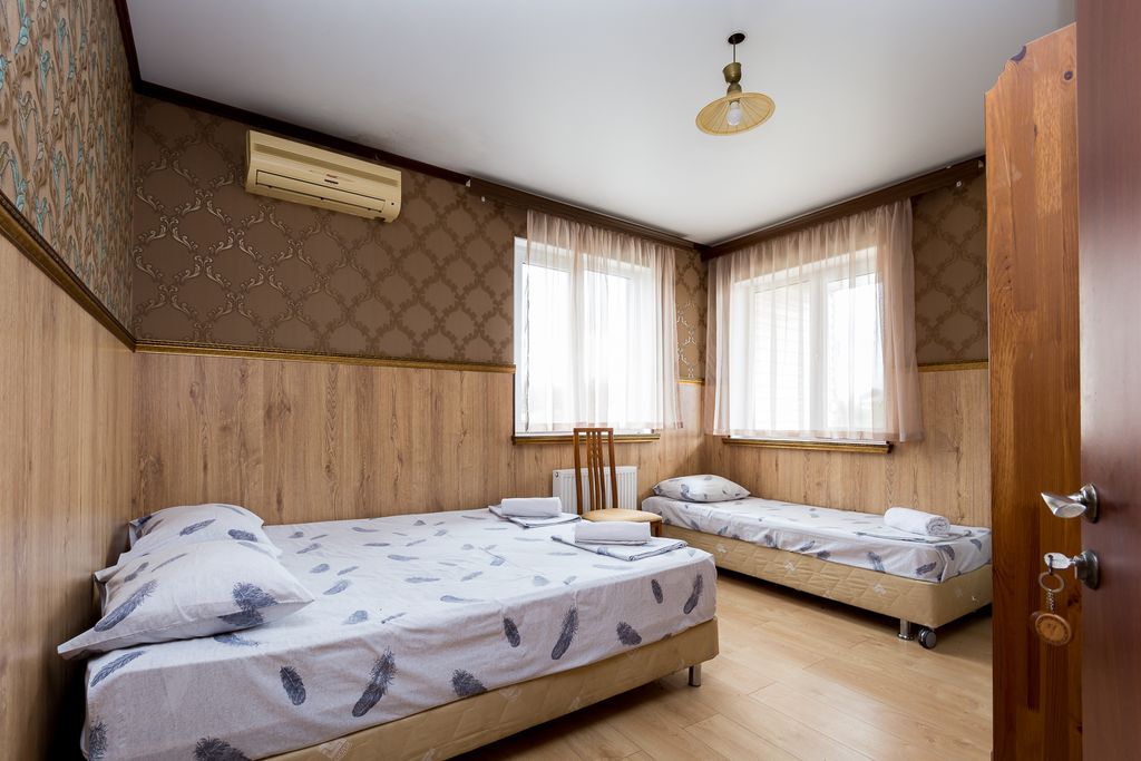 Мардин — Трёхместный номер Стандарт в дополнительном корпусе