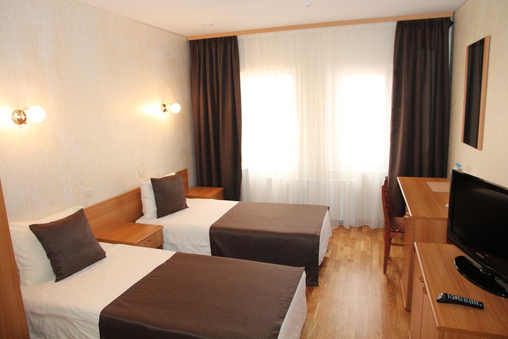 Четыре короны — Двухместный номер с 2 отдельными кроватями Стандарт