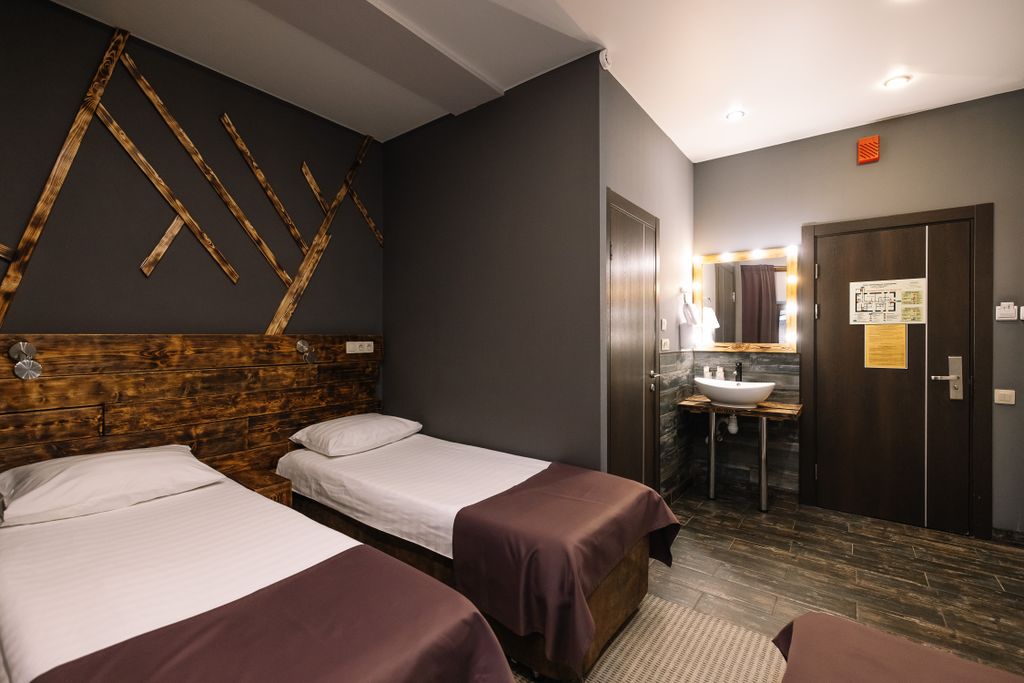 Тундра — Трёхместный номер улучшенный