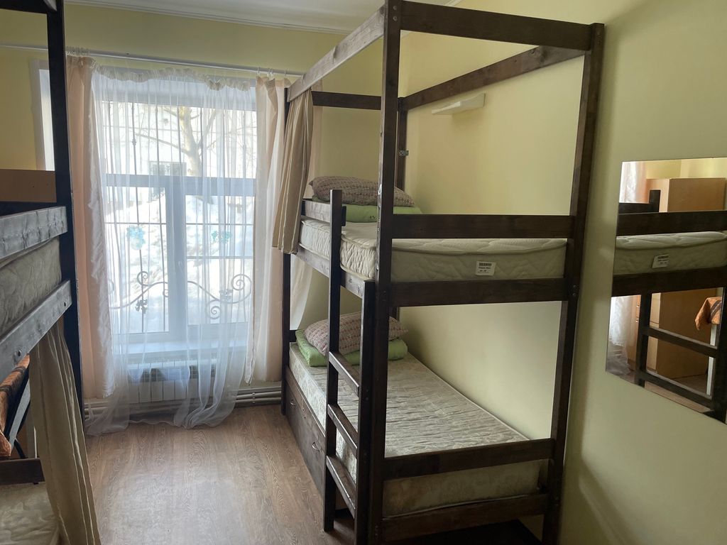 МХостел — Четырёхместный номер Место в 4-х местном номере с 2-я двух-ярусными кроватями