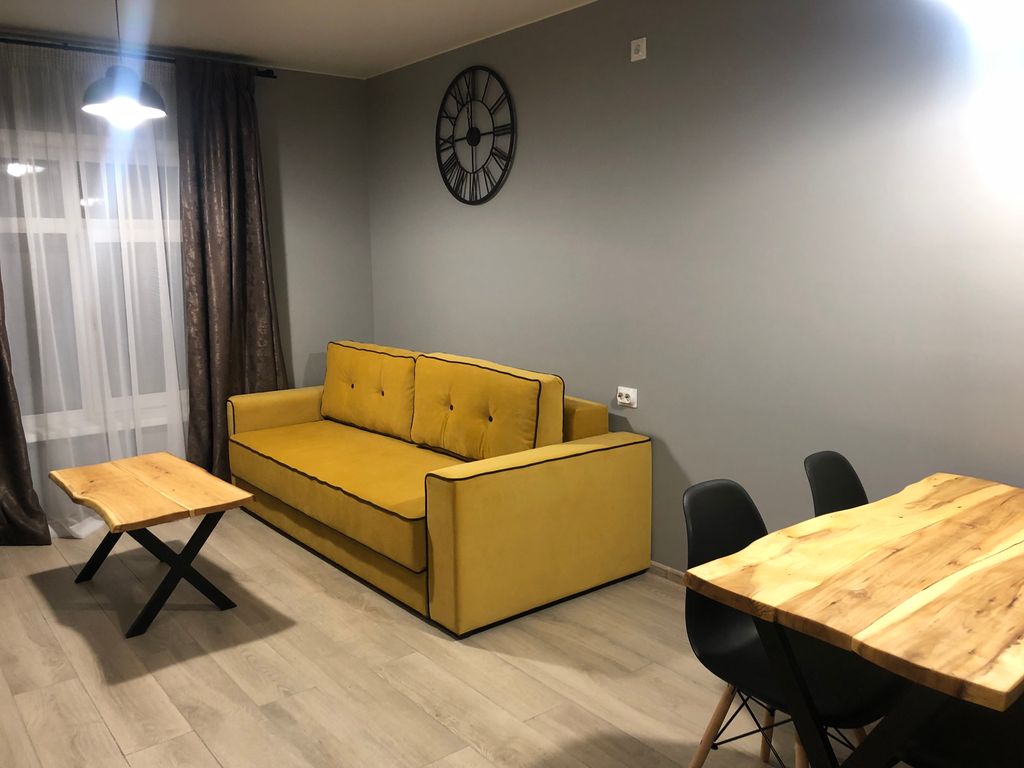 Царедворье — Дом бунгало