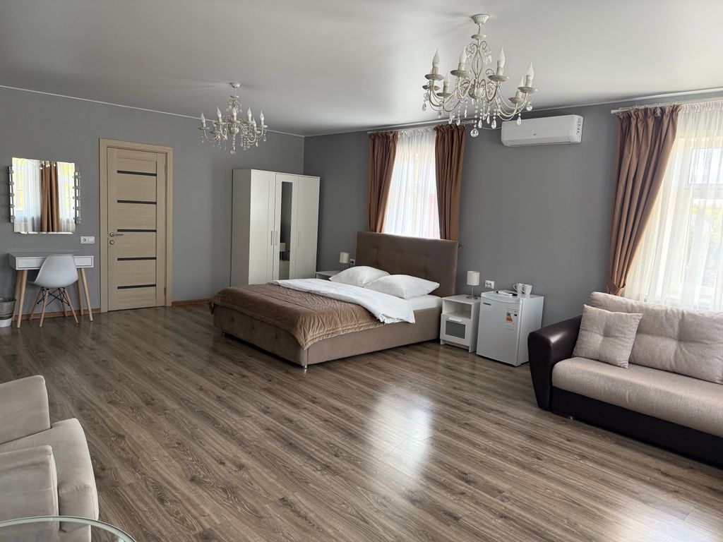 Царедворье — Четырёхместный номер люкс