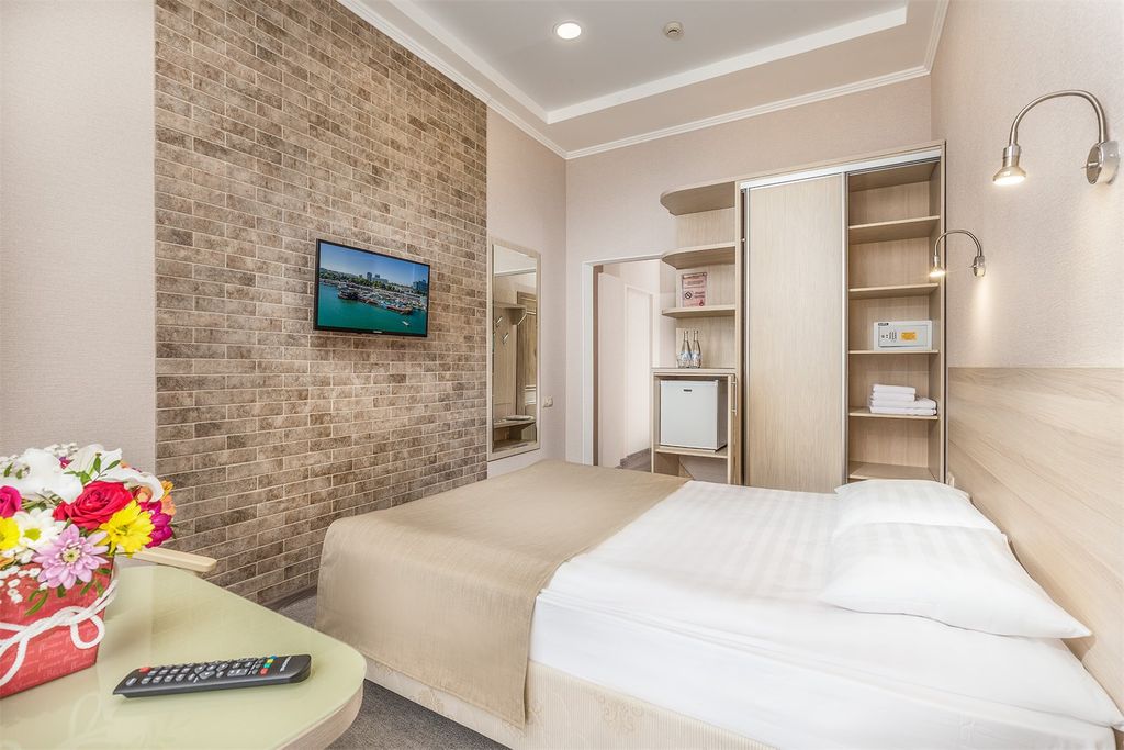 Капитан — Двухместный номер с 1 кроватью студио-стандарт 2 этаж