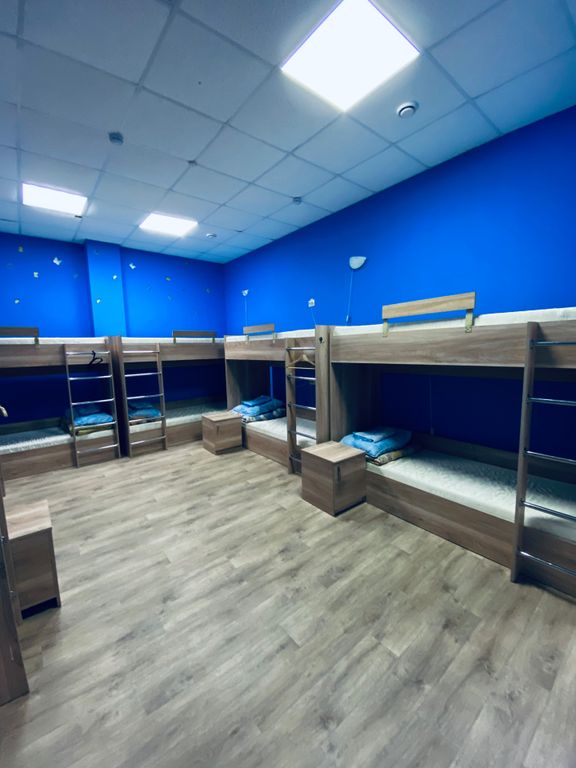 Olimp — Многоместный смешанный номер койко-место в 10-ти местном общем номере