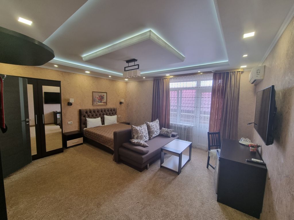 Восток — Двухместный номер с 1 кроватью размера king-size делюкс