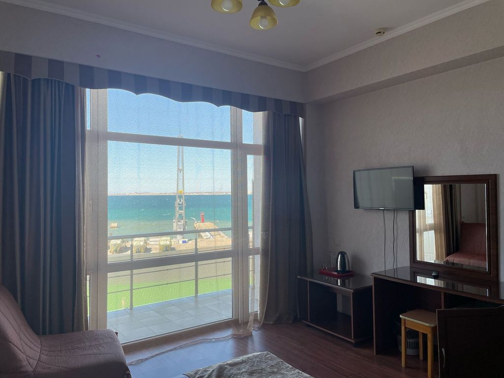 ЕврАзия — Двухместный номер с 1 кроватью первой категории с видом на море 1-2 этаж