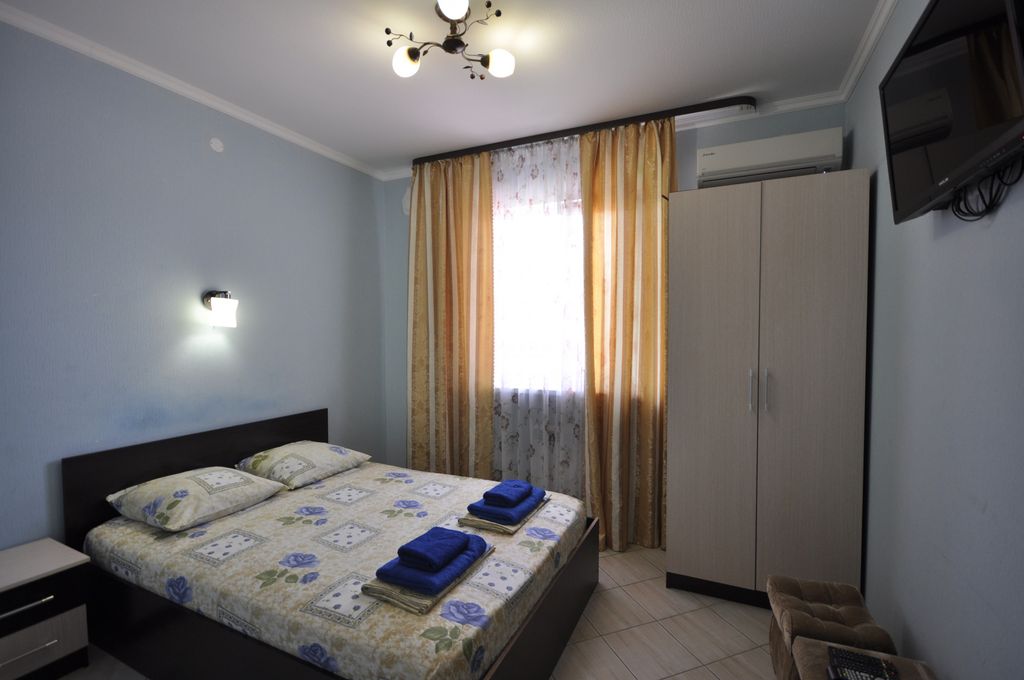 Астра — Семейный номер 7 двухкомнатный с кухней