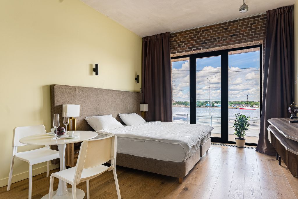 СВ Лофт — Апартаменты студия с видом на реку