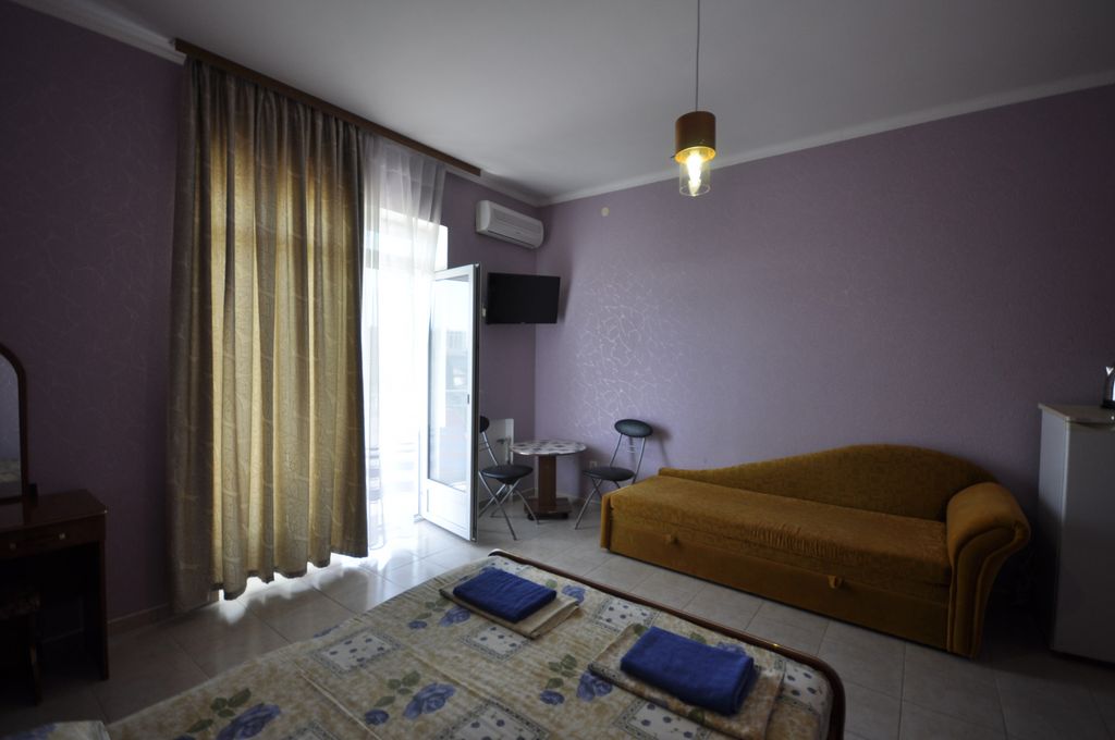 Астра — Трёхместный номер стандарт