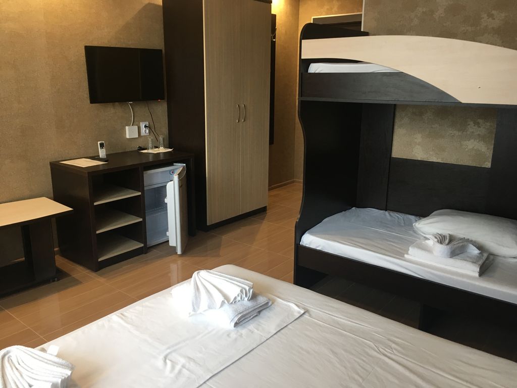 Дом Air Azov — Четырёхместный номер стандарт