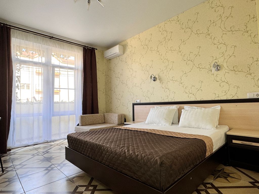 Наутилус — Трёхместный номер комфорт