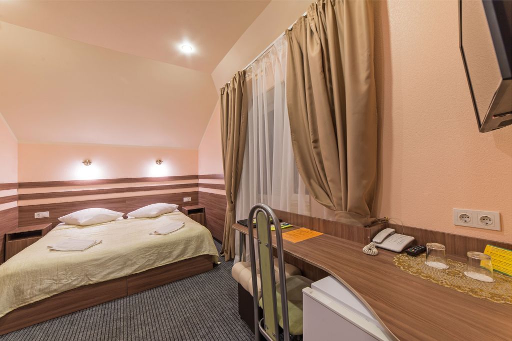 Валерия — Двухместный номер с 1 кроватью полулюкс №4