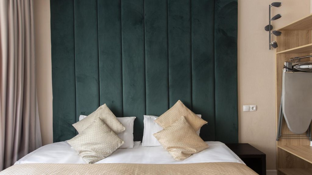 Amigo Syncotel — Двухместный номер с 1 кроватью стандарт с двуспальной кроватью